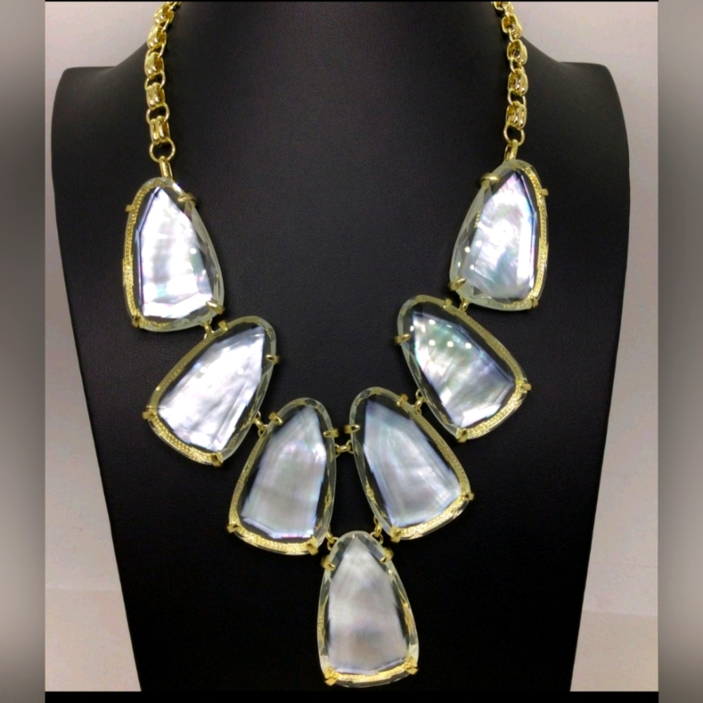 Kendra Scott Harlow MOP Statement Necklace NWOT 16"